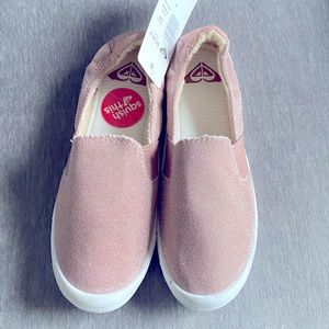 New Roxy pink sparkly size 4 slip on sneakers